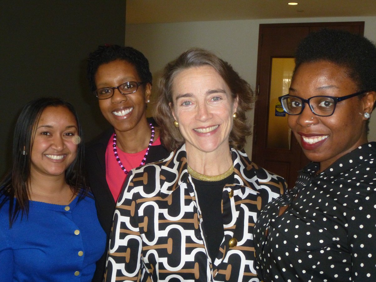 CWPPP_UMB's tweet photo. CWPPP graduate students: Carolyn Acosta, @excellencebylns , and Natasha Dennis with former Senator Blanche Lincoln. https://t.co/MYxe9srtS9