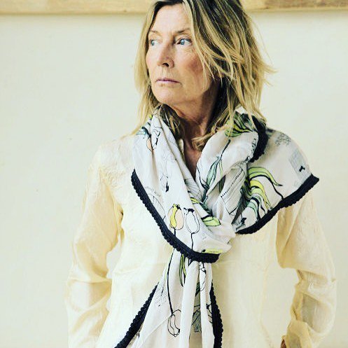 AnnaLizzioShop's tweet photo. #hunkydorysthlm silk top and #pomamsterdam silk print scarf
#springcolours https://t.co/wA9NBUWoNj https://t.co/Ot9eyXJkTD