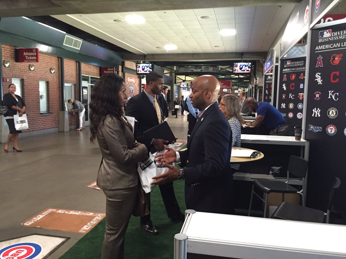MLBDiversity's tweet photo. Networking game strong. #MLBDBS https://t.co/MB2DUi6ASL
