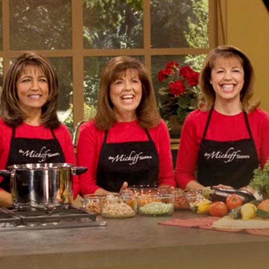 chandleradvent2's tweet photo. Brenda  Walsh is the General Manager of the NEW 3ABN Kids Network. She a  vivacious. https://t.co/YBHmE7mLVH https://t.co/XKQaYOsQtn