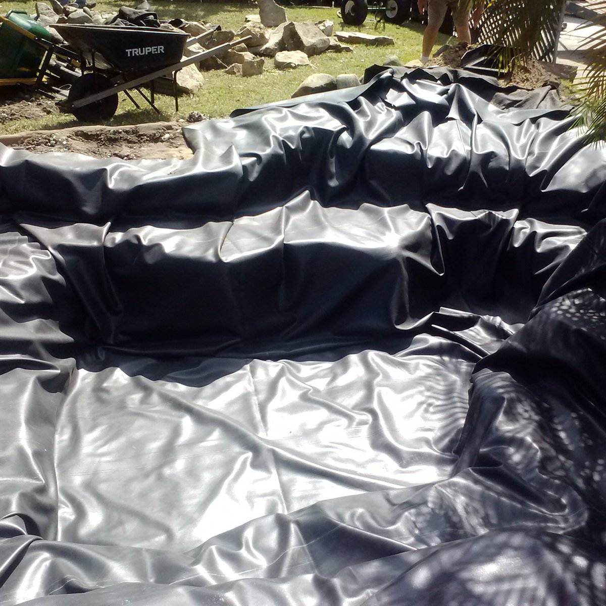 LawnGraphics's tweet image. ...... and our Pond Building Season is off n running!