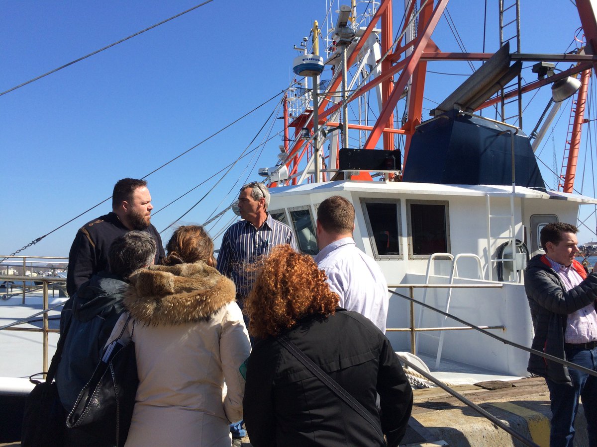 QuebecBoston's tweet photo. Today @UMassD and the Port of @NewBedford_MA welcomed the #marinetechnology mission from #Quebec today #sena2016 https://t.co/4a1O8kuUw8
