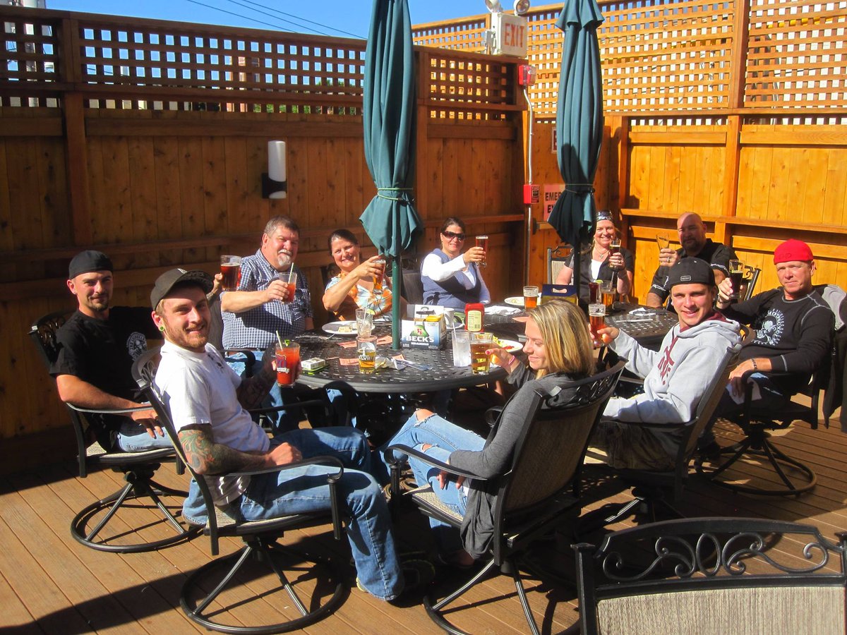 MassBrewBros's tweet photo. #Deck and #patio season has arrived! @CambridgeBrewer @GardnerAle @JohnHarvards #WarmWeatherFun #Massbeer https://t.co/yYvr7SZplA