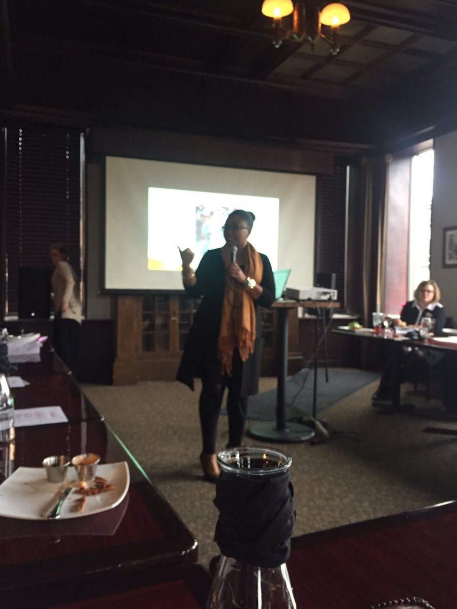 mrsangieweber's tweet photo. Learning from the fabulous @CharStyleImage at @PolkaDotStPaul! #connect #rockthedot https://t.co/dOcb7JWBPA