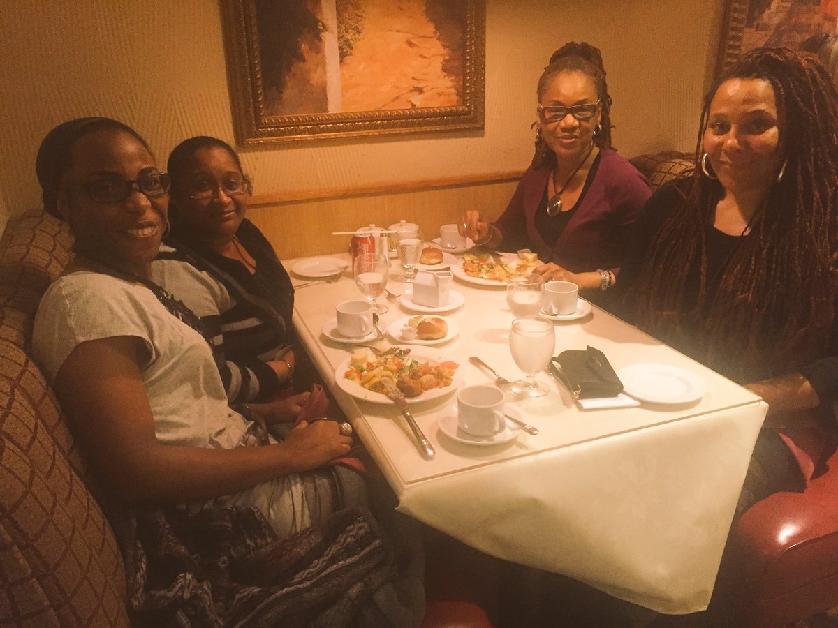 EndingViolence's tweet photo. @WomanACT #SSxSS with Sonia, Melanie &amp; Jennifer from @tropicana_comm &amp; our ED @_AngelaMarieMac #Toronto #community https://t.co/DjAvjsYOuO