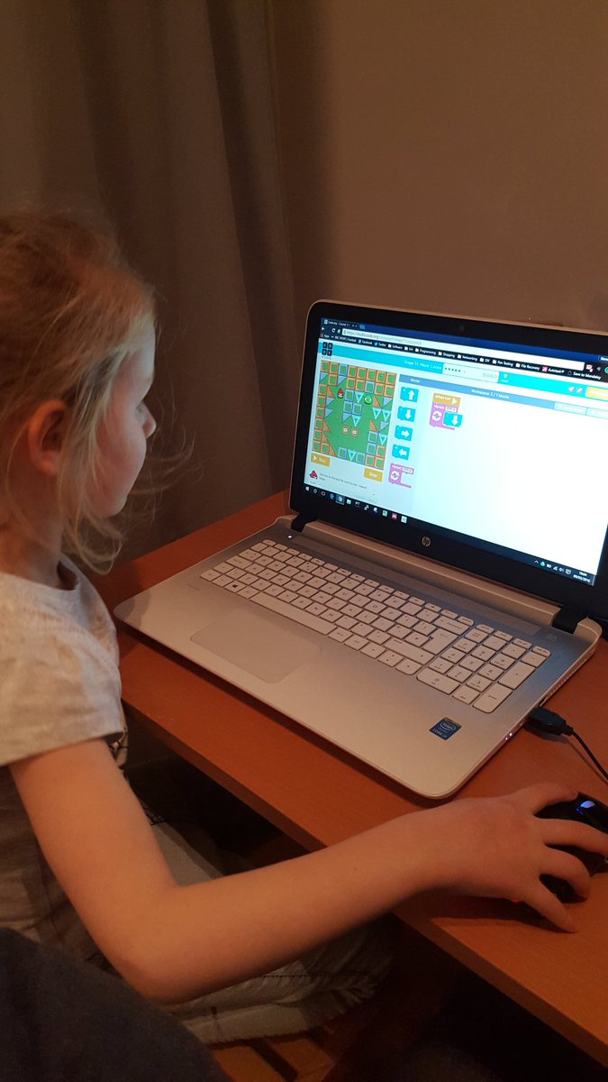 Pir00t's tweet photo. Teaching the little one some programming fundamentals via @codeorg :) #KidsAndCode #GirlsInTech https://t.co/nzucH7ksST
