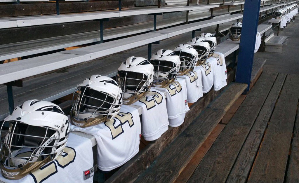 CanbyYouthLax's tweet image. High school pictures today at 5:00. Hope the weather cooperates.