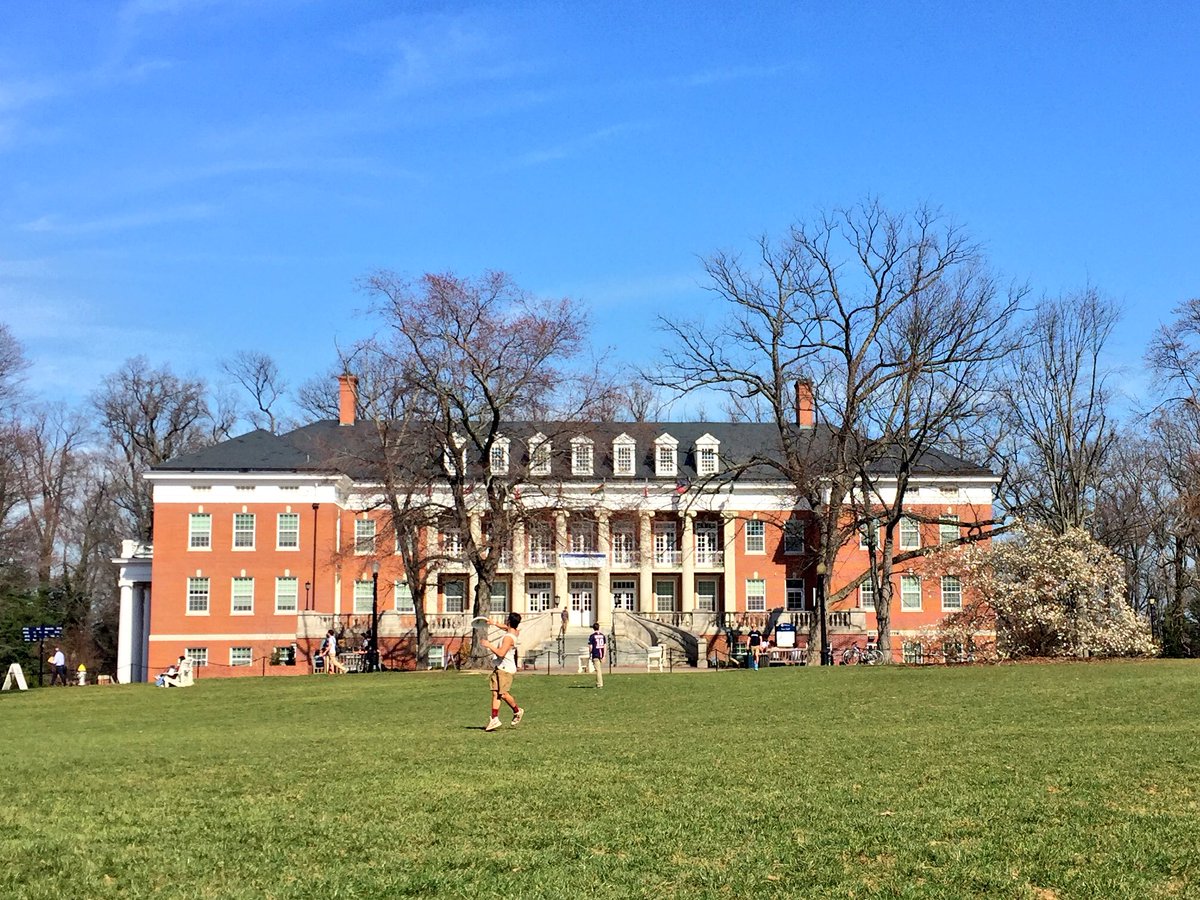 UMWTalons's tweet photo. What a beautiful day to be an Eagle! #ohyeahthatseveryday #MaryWashWednesday https://t.co/rbbIRpl8wl