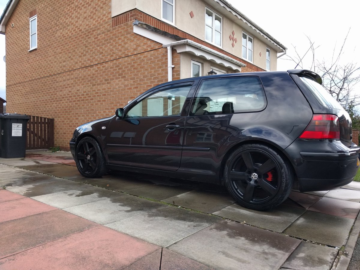 craftedpixeluk's tweet photo. After a few weeks off work, cars washed roll on tomorrow. #megacatch #webdesign #leads #marketing #vw #lifesgood https://t.co/roIbfh9paX