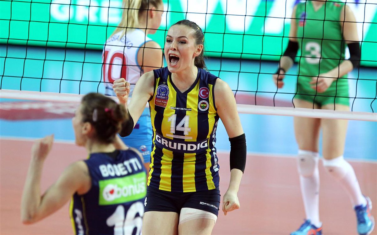 CEVolleyball's tweet photo. Stunning 3-1 victory for @Fenerbahce at home against @DinamoOfficial! #CEVChampionsLeagueW #Volleyball https://t.co/mUFBA00bj8