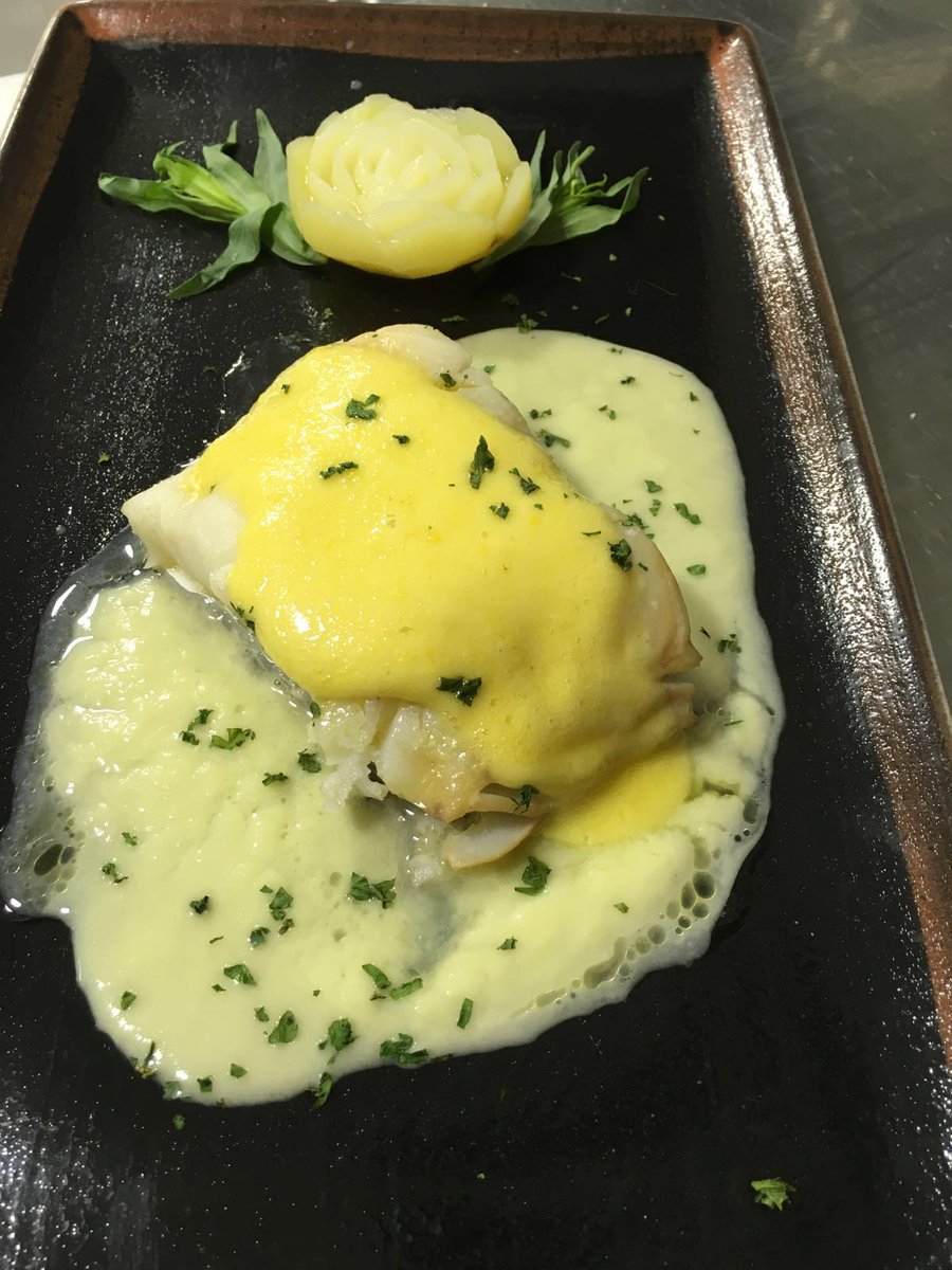 elpadremadrid's tweet photo. Hoy cenamos en @elpadremadrid ?
Luego nos tomamos una copita rica rica 😘😘😘😘nos gustan los clasicos pero innovamos https://t.co/CTxltYhQI1