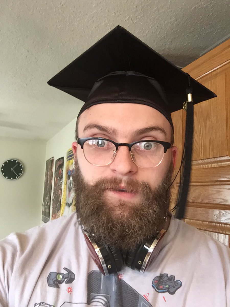 TheRealKoym's tweet photo. They said it could be done. So I did it. I am graduating. #graduating2016 https://t.co/dBwOA0kDbp