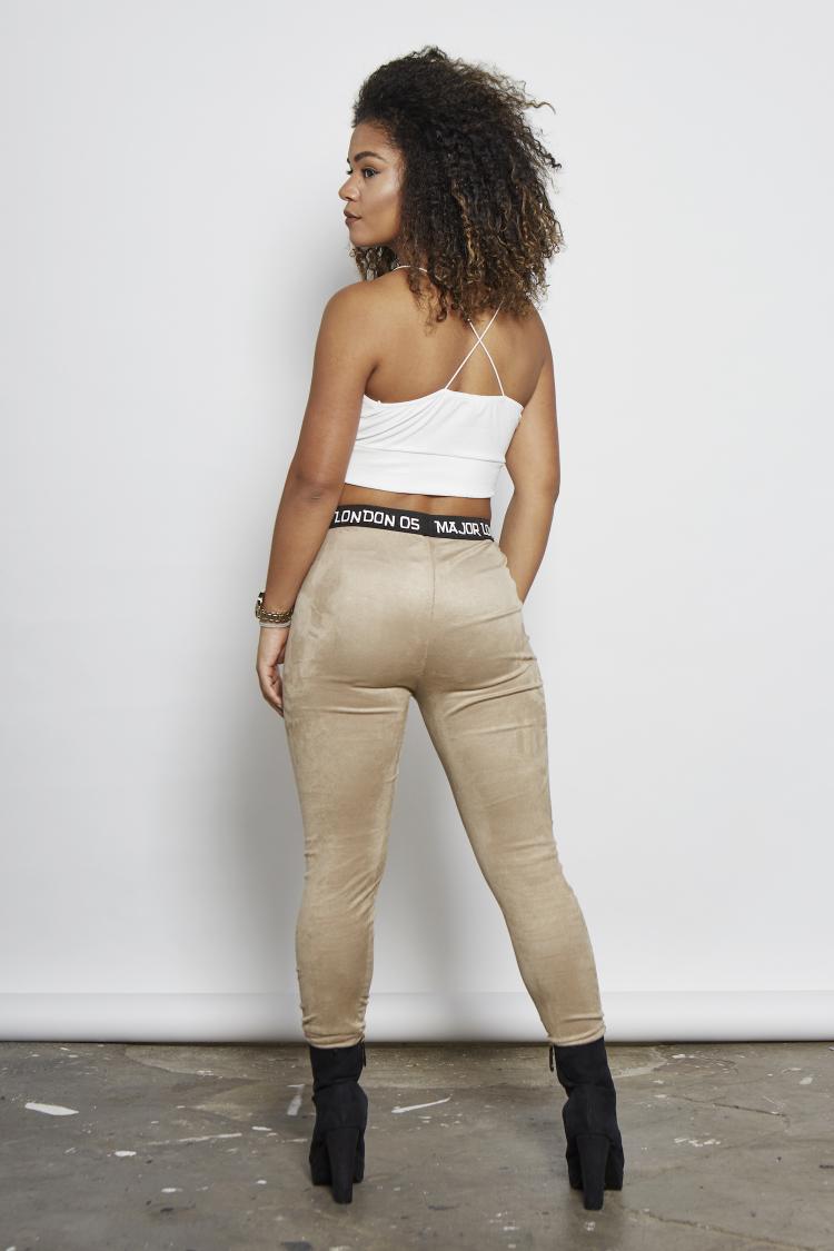 MajorLondon05's tweet image. Get your lace crop on our @ASOSMarketplace  or majorlondon05.com for £24 
Limited stock 👉#majorlondon05