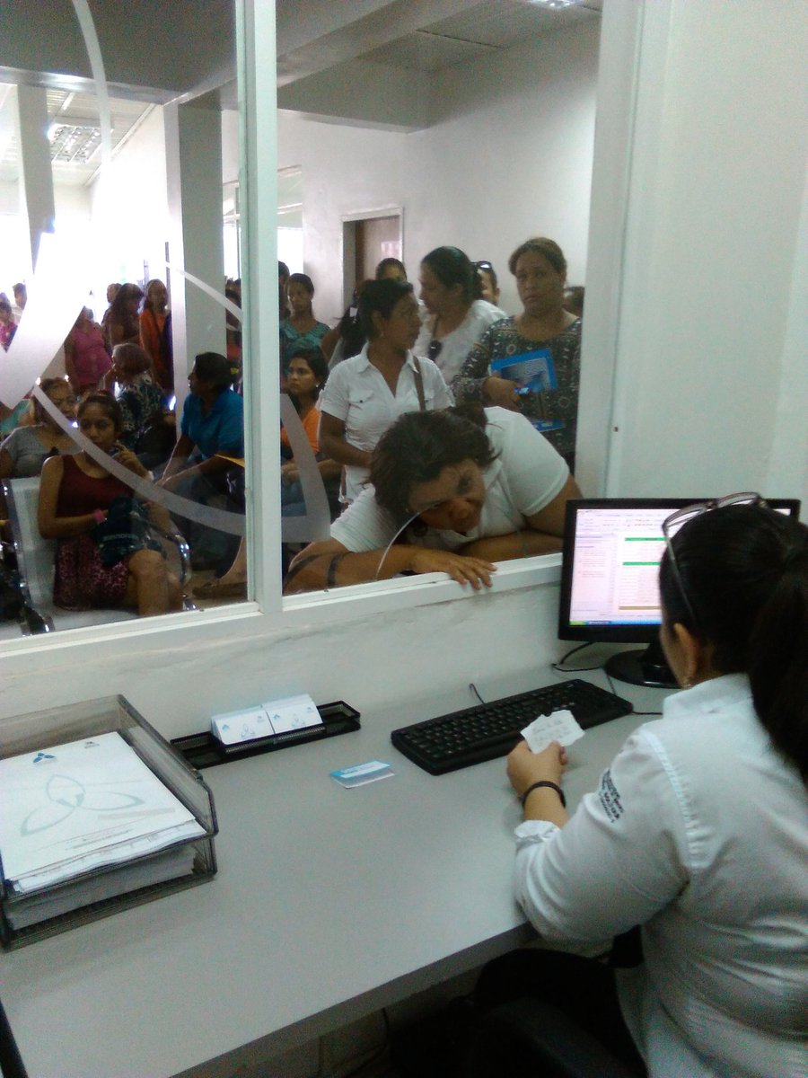 luisreyreye9con's tweet photo. UNIDAD DE MASTOLOGIA EN CLINICA INTEGRAL DE LA MUJER EN TRONCONAL 3 ATENDERA MAS DE 20 MUJERES DIARIO EN CONSULTAS https://t.co/UQzBkh470e