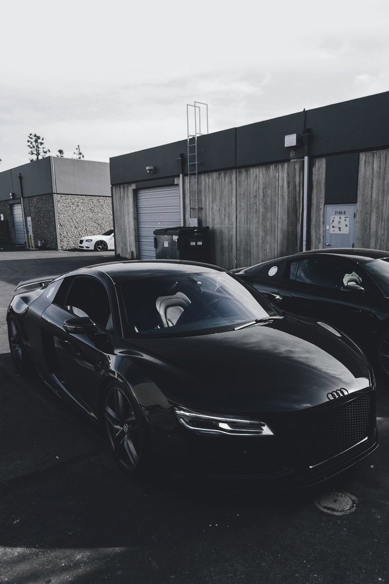 trlllionaire's tweet photo. Audi https://t.co/RTDhM6Vqtd