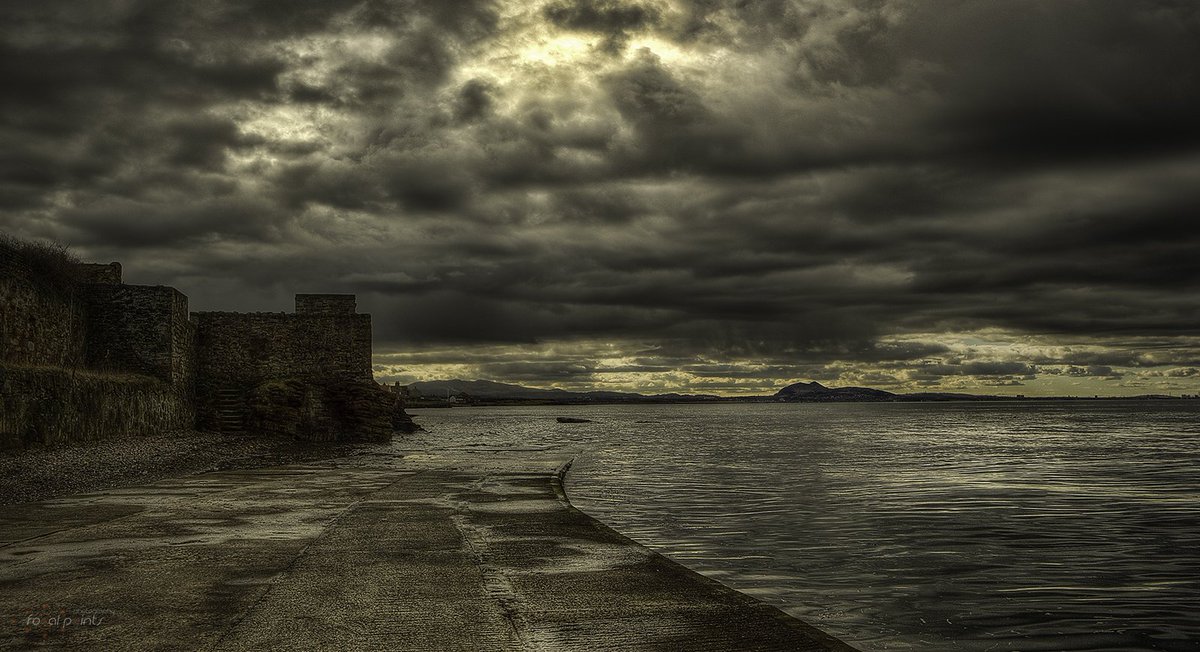 FocalPointsPics's tweet photo. Over the Forth today, Prestonpans #picsher 
#tsnSCOTLAND @ScenicELothian @LothianLoop https://t.co/XrMwvXGscU #HDR https://t.co/5pNNV1iHJ0