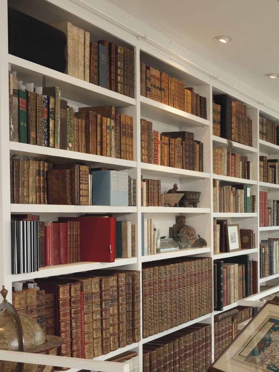 christiesparis's tweet photo. Cocktail le 10/03 et présentation de lots #exlibris #livres Vente Jean R. Perrette NY 4-5/04 rsvpparis@christies.com https://t.co/pXlROgywEp