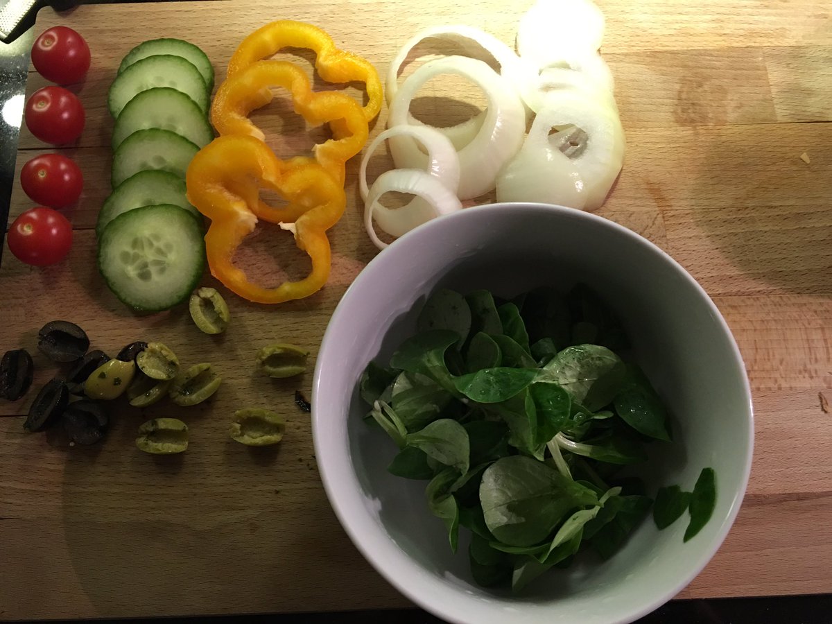MulgariMike's tweet photo. Back onto clean eating. 14 weeks &amp; counting #summeriscoming #gymislife https://t.co/LzTK8OCwtr