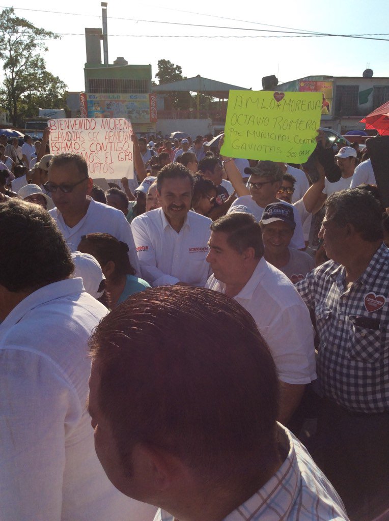 OctavioRomero_O's tweet photo. Ya estamos en el sector Armenia de Gaviotas Sur, haciendo el 1er. cierre de campaña. #D13M #HagamosHistoria https://t.co/SZ5r7LDSvL