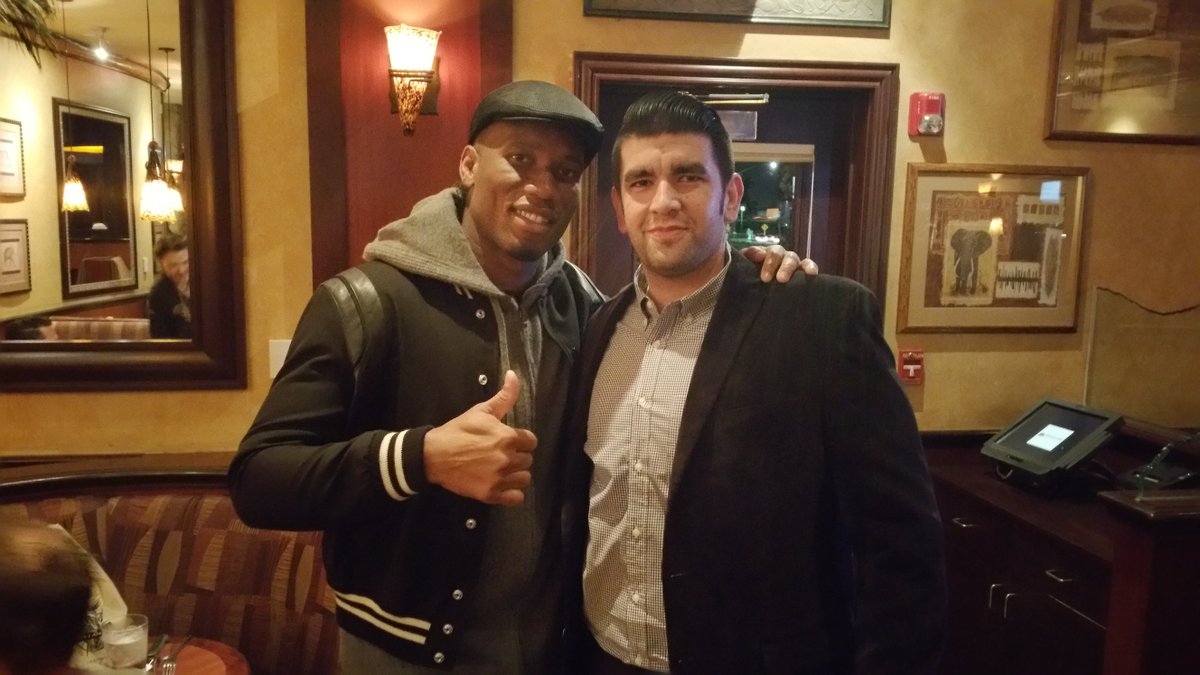 Elephant_Bar's tweet photo. Look who stopped by our Sacramento location! #montrealimpact #sacramento #football #espnfc https://t.co/AT5B4FoBvO