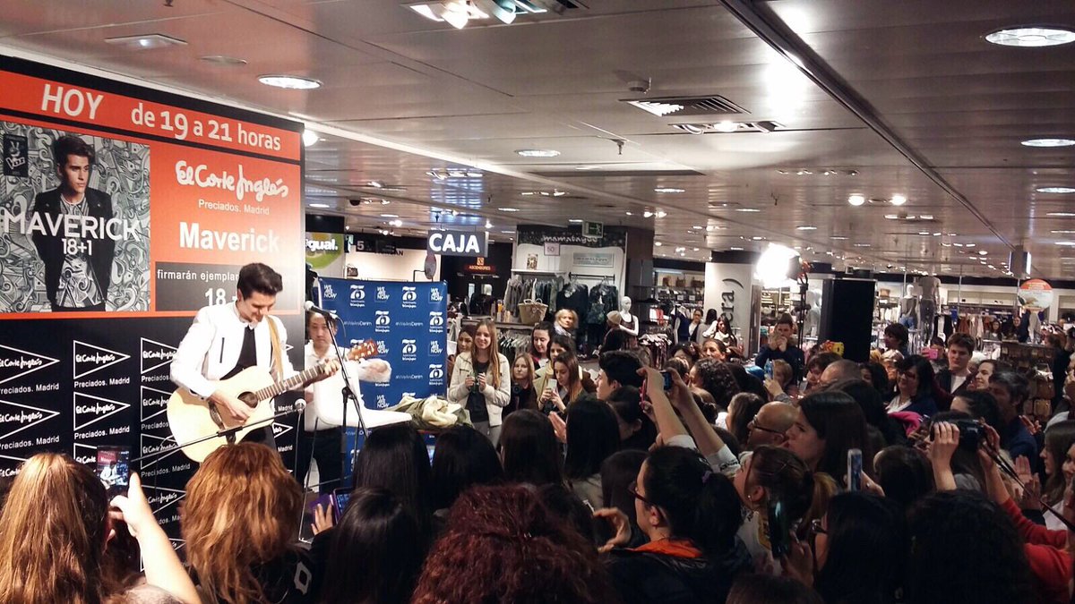 MaverickOficial's tweet photo. Ha sido increíble sentiros conmigo, os amo familia. ¡Gracias Madrid! https://t.co/HgbkqByMu7