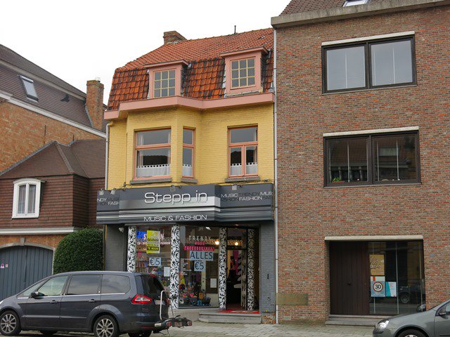 BrugseDatabank's tweet photo. Dit handelspand heeft een commerciele ligging in Sint-Andries https://t.co/G7dbXDphUS #handelspand #brugge #immo https://t.co/FUbAh6M9Oy