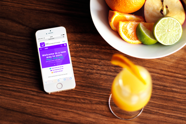 branchmetrics's tweet photo. See how the hottest ecommerce site Jet has used #SmartBanner to drive 33% of app traffic https://t.co/DYykbal75A https://t.co/q9G6Q5m5sI