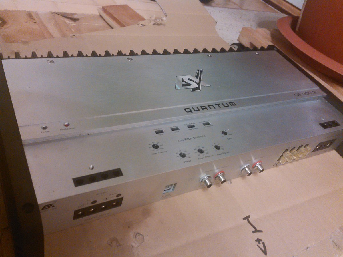 clonkfreak's tweet photo. Little amp for my little Diva ;) #LS2LX #ESX #HiFi Going to create a mounting plate soon ^^ https://t.co/PZtebuURjH