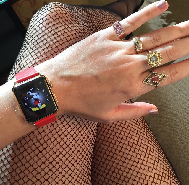perfectshands's tweet photo. Katy Perry https://t.co/dq1ulGiOlD