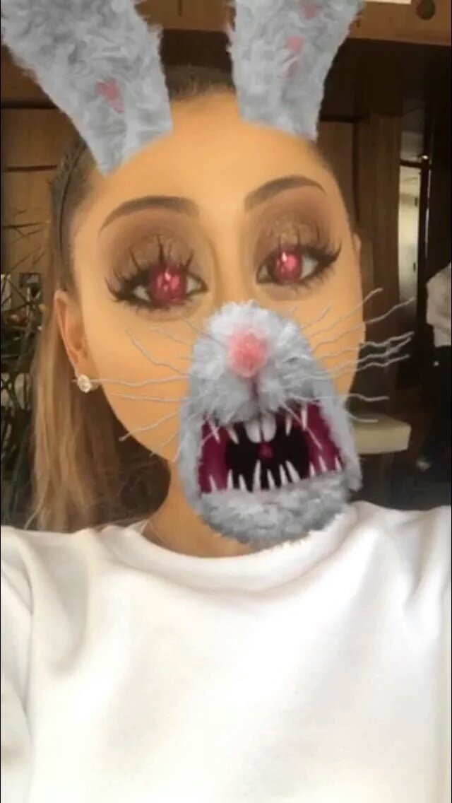 ArianatorRain's tweet photo. Ariana via Snapchat. https://t.co/2Ls0JznjyN