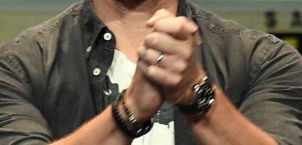 perfectshands's tweet photo. jensen ackles https://t.co/Cugffy3am2