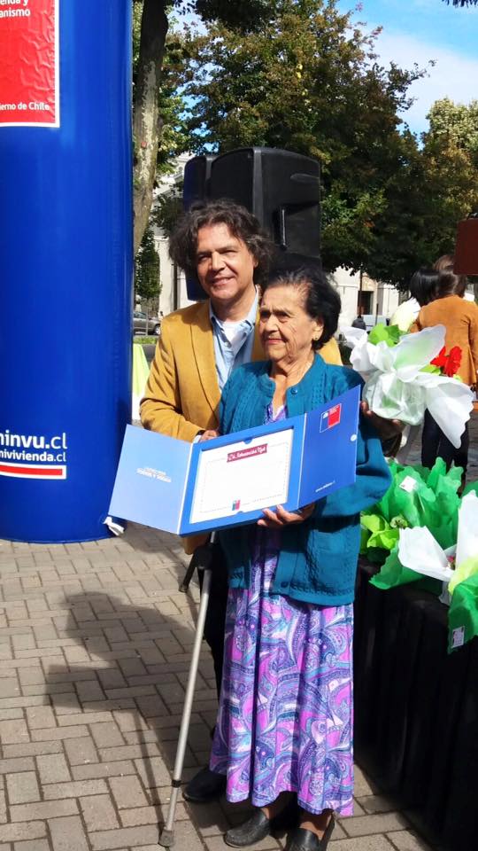 Artesana de Quinchamalí es reconocida en Concepción en el Día Internacional de la Mujer