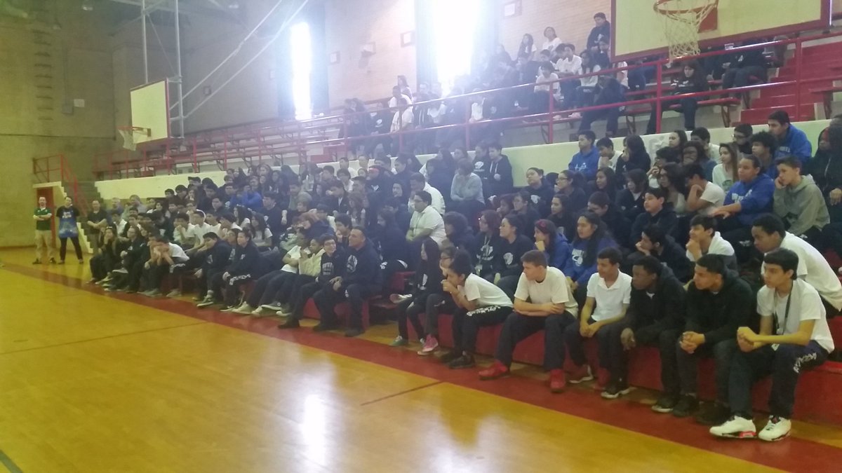 northwest_ms's tweet photo. Stds spent morning learning through improv comedy about energy efficiency and natural resources.  Unique learning. https://t.co/dwMInF29Ep