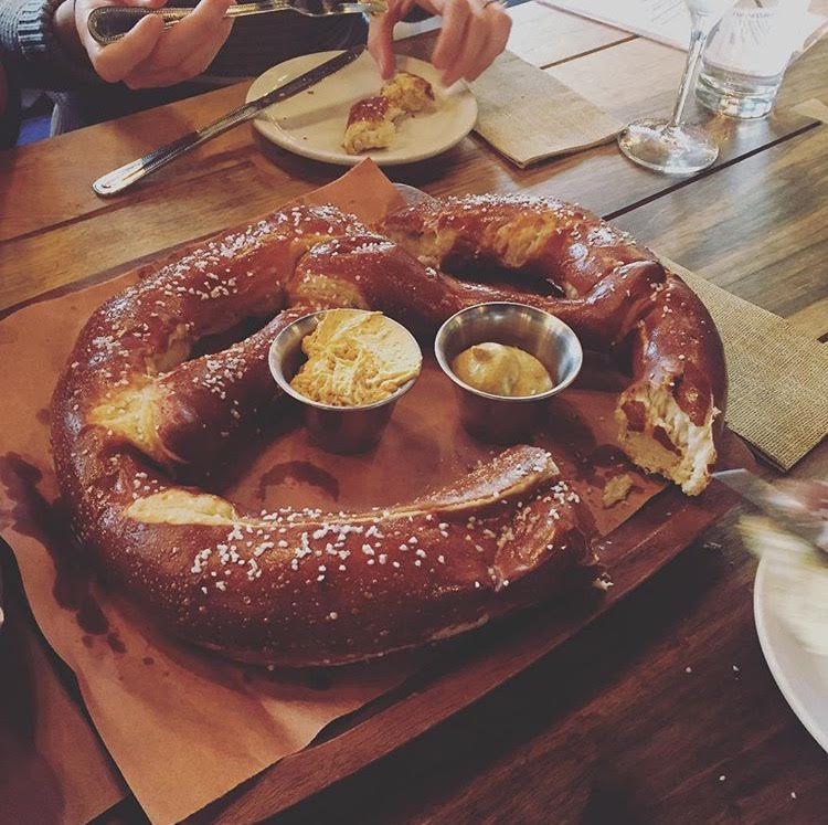 treadwellpark's tweet photo. Pretzel Porn, #FoodPorn https://t.co/6Cjg9blsGN