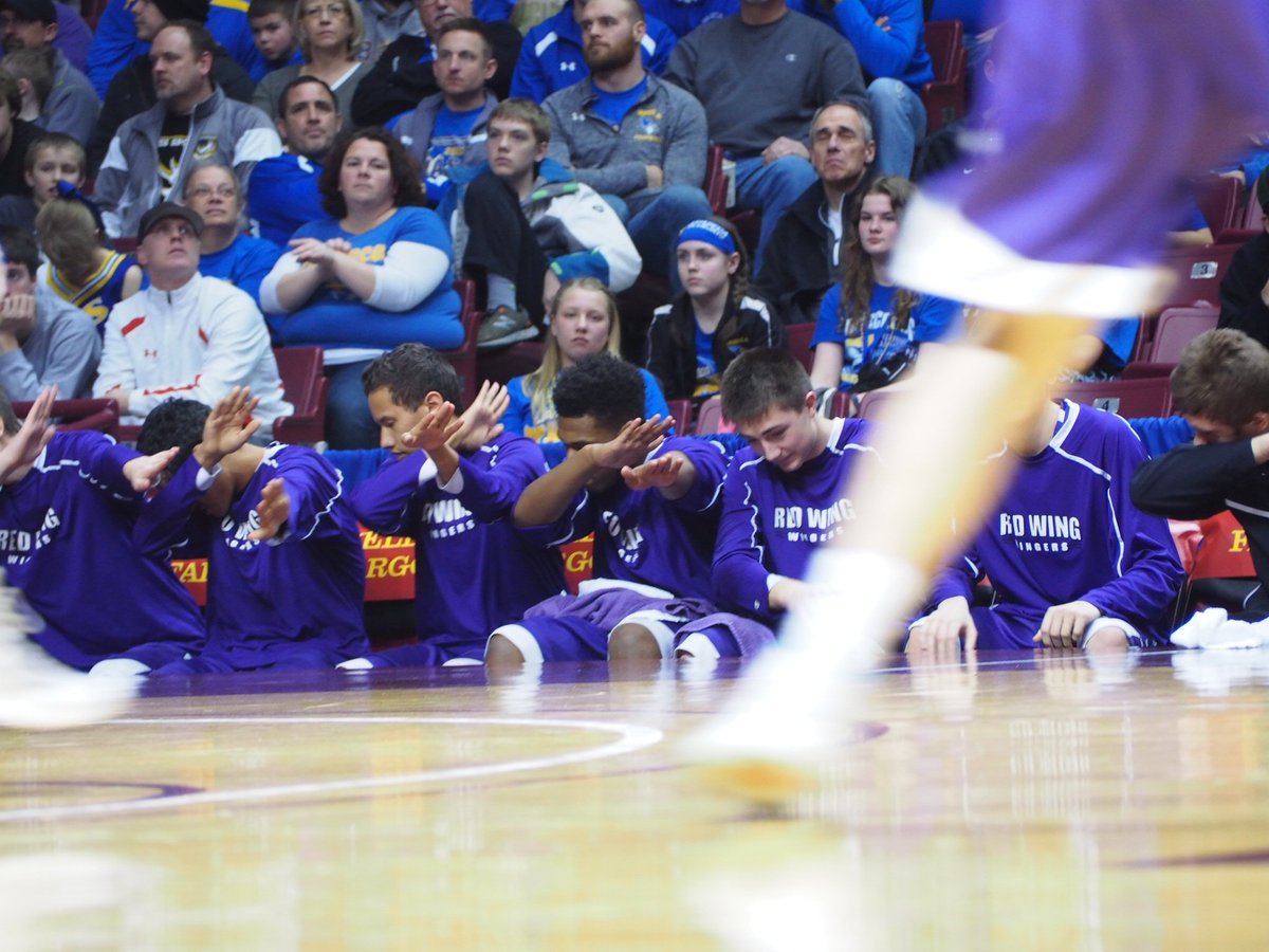MinnesotaMillea's tweet photo. Red Wing bench dab.
#mshsl https://t.co/GfKTykT5mY