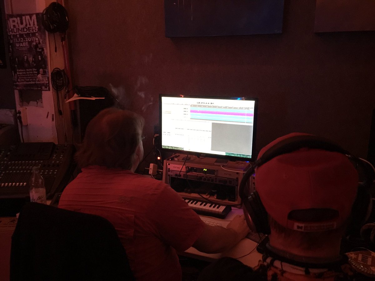 BrickworkMusic's tweet image. Listening to very first Mixes. &quot;Everyday Insanity&quot; #creatingsounds #lovinmusic #recording