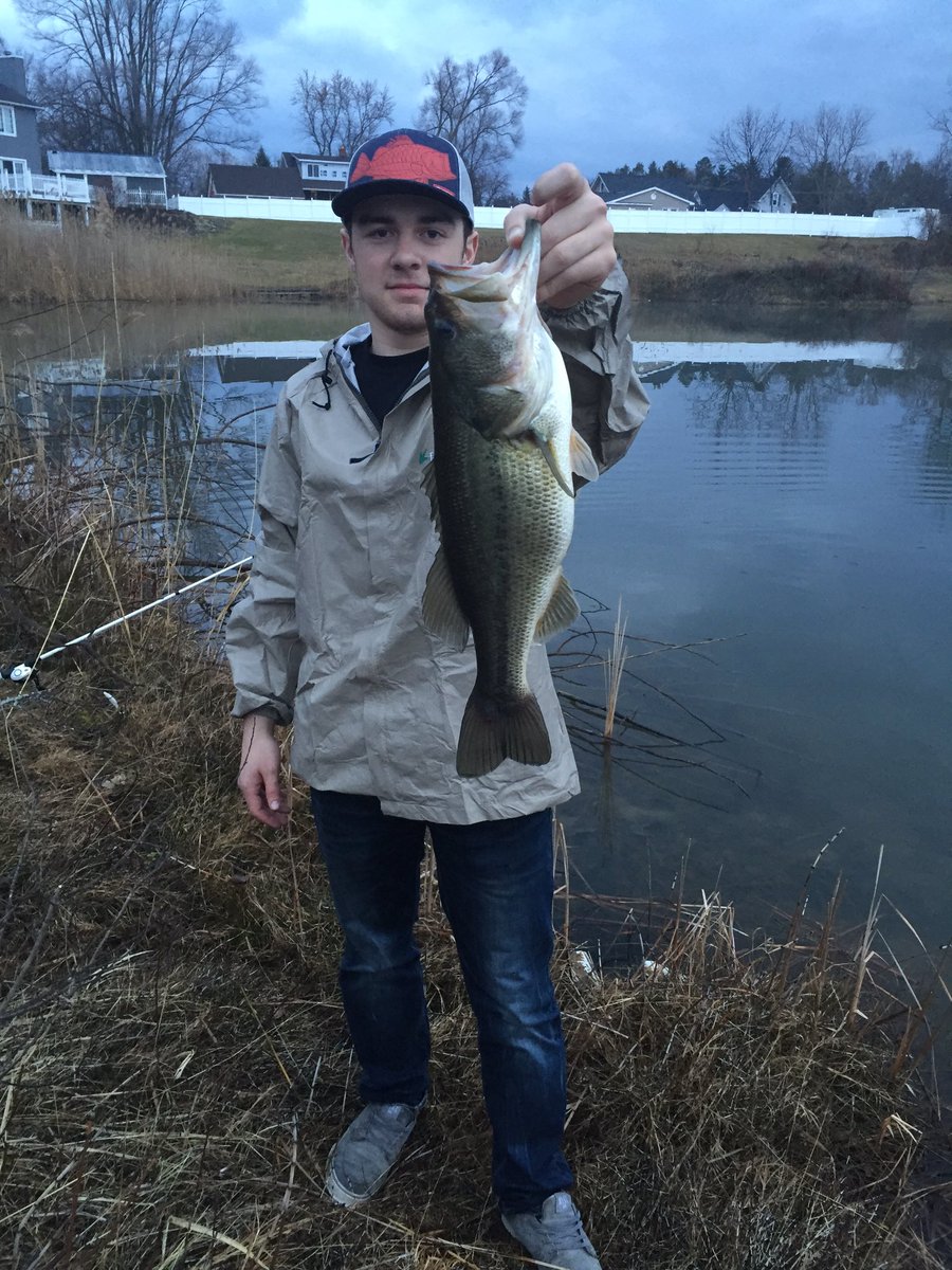 bass_kickers's tweet photo. First bass of the season, such a great start and can't wait to get back out there again!🎣 https://t.co/0i92bM2R71