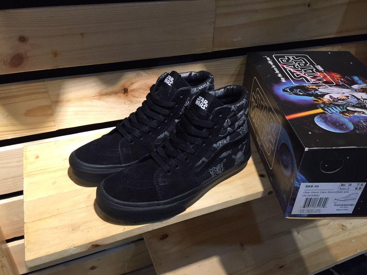 ninestoreid09's tweet photo. -sk8 starwars
-sk8 pearl jam
-sk8 social distortion
-sk8 iron maiden

Waffle ICC BNIB, harga 340rb

Order? Cek bio. https://t.co/1QPAbAFjOJ
