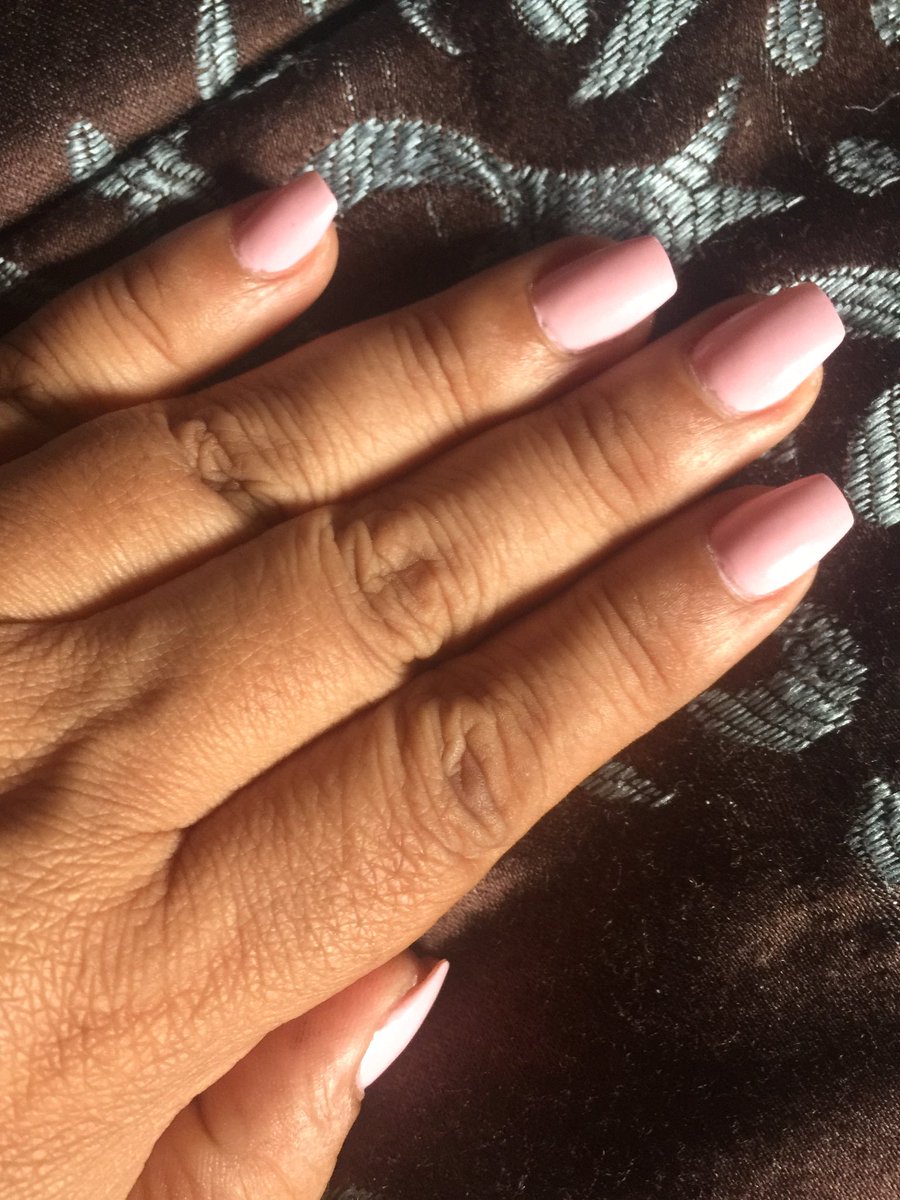 mauimami's tweet photo. My ring finger still has an indentation. Uh, it actually has been 7 hrs & 15 days. #ohPrince #nothingcompares2u https://t.co/VTmTch0qe3
