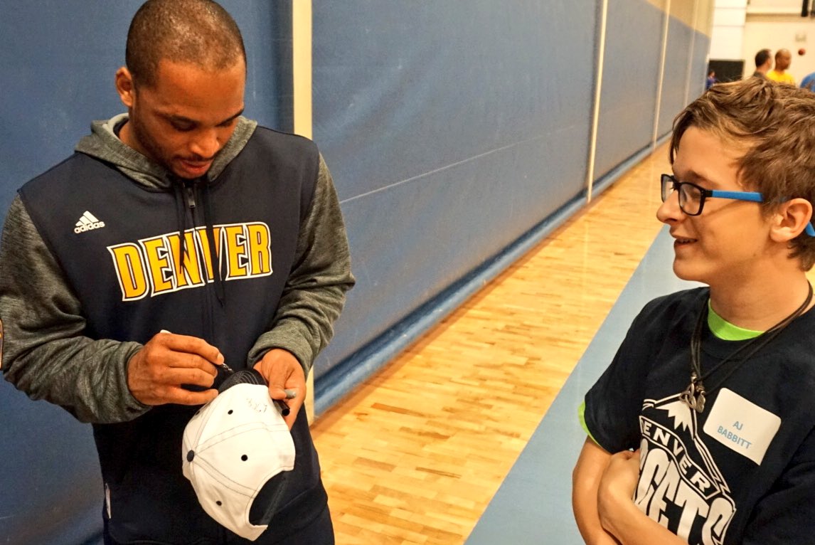 nuggets's tweet photo. Until next year's clinic...

😊😊 #Nuggets #NBACares https://t.co/PukPCqZFnY