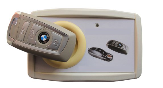 auto_defence's tweet photo. #Autodefence #Advanced #Warning #Vehicle #Security #BMW #Upgrades #OBD #Keyclone #Stolen UK https://t.co/xmZU9Rk3GS https://t.co/Pf7ECRGYxH