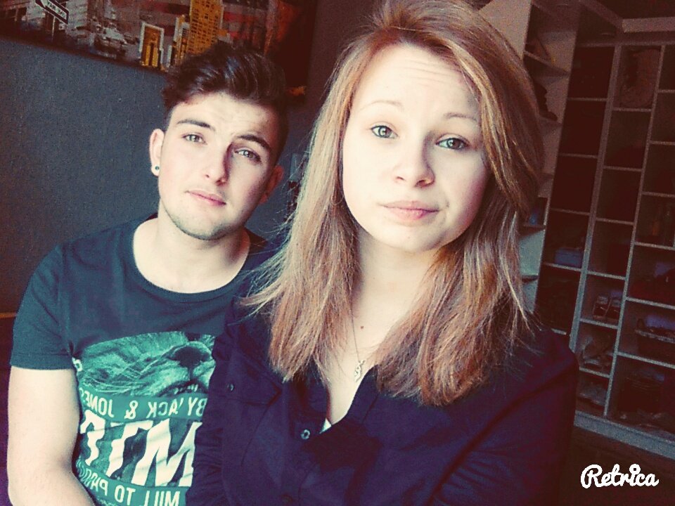 TR_APG9's tweet photo. Je ne vie que pour toi et pour personne d'autre.💫
Je t'aime petit coeur.💍 
20.09.15.💏 
#AmourFou #couple 
@Amxndxnx https://t.co/8sf53llSb0