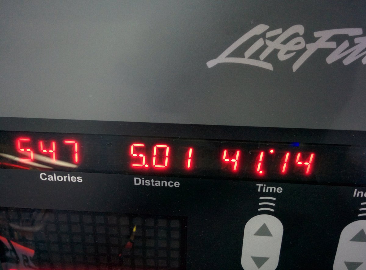 arditwave's tweet image. .@BradyHaran @cgpgrey The #FitOTron5000 lifestyle is showing results! Finally managed a 5000m consecutive run today!