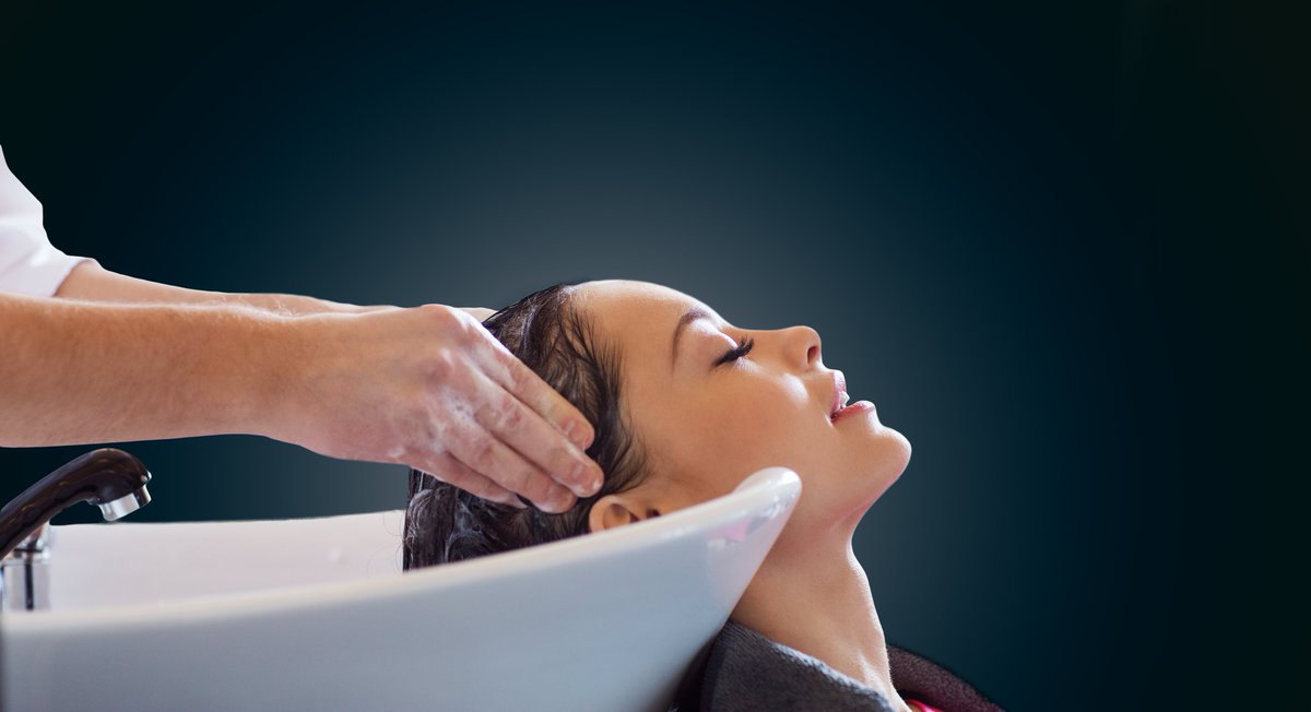 thediscoapp's tweet photo. Become a VIP @ Vanilla Hair Spa and keep your color fresh for just $65/month. Only on DISCO. https://t.co/hycj6Zt7m2 https://t.co/HSgYsPXF70