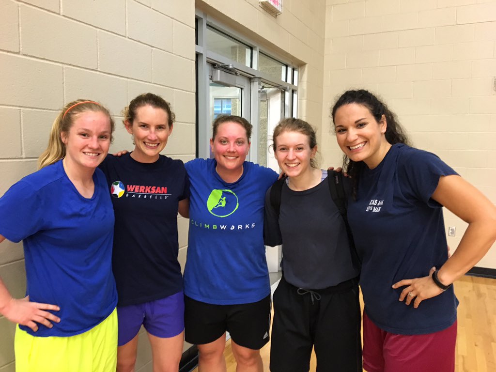 ddoles's tweet image. .@JuliaMishler and her team wants to win the trophy!!! #prayformorgan