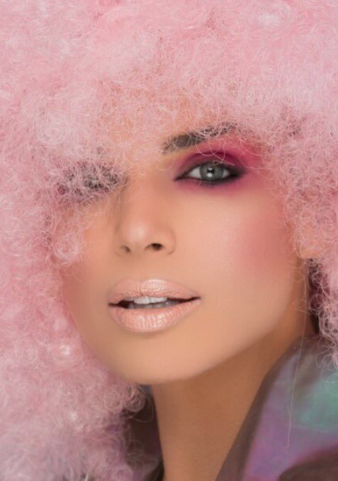 ScottBarnesCos's tweet photo. #BTS from our latest tutorial only at https://t.co/qgEf5yzECB part 3of4 will be up tonight at 6pm PST https://t.co/truttm7f6L