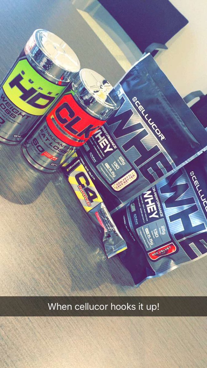 Missfithang's tweet photo. #cellucornation Everyday. Twice a day. 👍🏽💪🏽 #stacksonstacksonstacks https://t.co/urnPwJ3ifF
