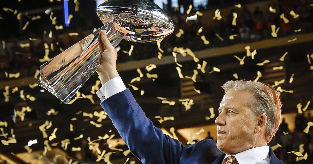 Broncos's tweet photo. “We’ve stayed true to our philosophy, building w/ players who want to be here.” - Elway

📰 https://t.co/G5knhRc2yA https://t.co/FOUUrCmhTw