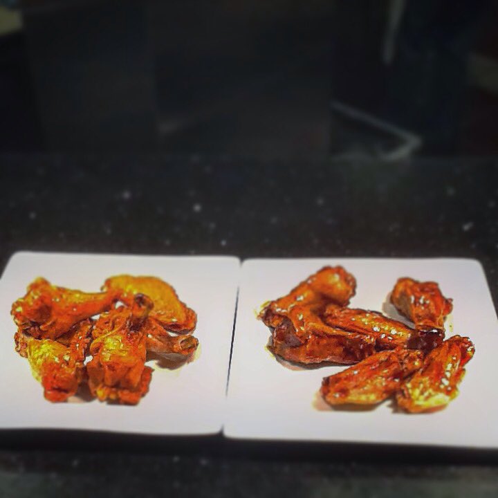 LoopMpls's tweet photo. WING WEDNESDAY! Come in for $0.40 wings with one of our signature sauces. #wingwednesdays #letsgetloopy #loopmpls https://t.co/bcHzN49Vi2
