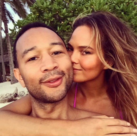 PerezHilton's tweet photo. .@johnlegend answers questions about his relationship with @chrissyteigen! Watch HERE! https://t.co/Z4pCm8BsKJ https://t.co/V4wdn6ZjG5